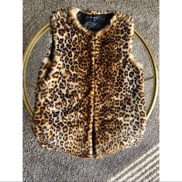 INC International Concepts Faux Fur Vest - Picture 8 of 8